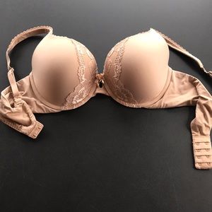 Victoria’s Secret body by Victoria pad 36C